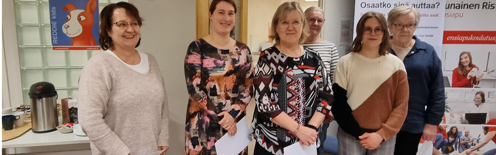 Kevätkokouksessa 2026 palkitut ryhmäkuvassa