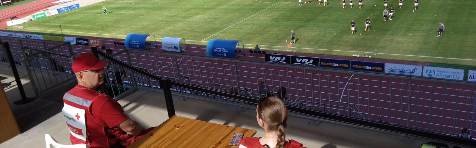 Ensiapupäivystys Harjun kentällä