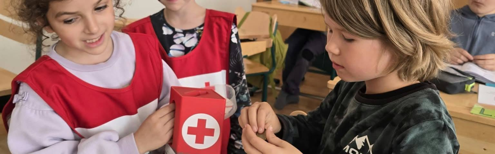 Nälkäpäiväkeräystä Taalintehtaan koulussa