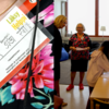 Kuva läksyhelpin vapaaehtoisista 